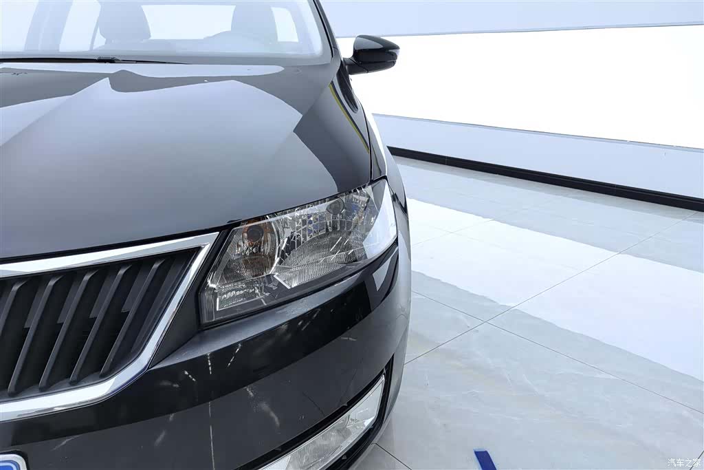 Skoda Rapid, 2016 все фото