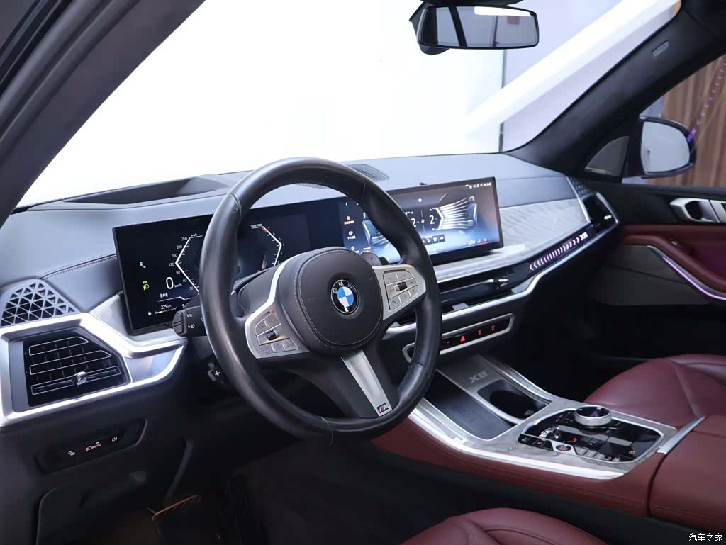 BMW X5, 2024 11