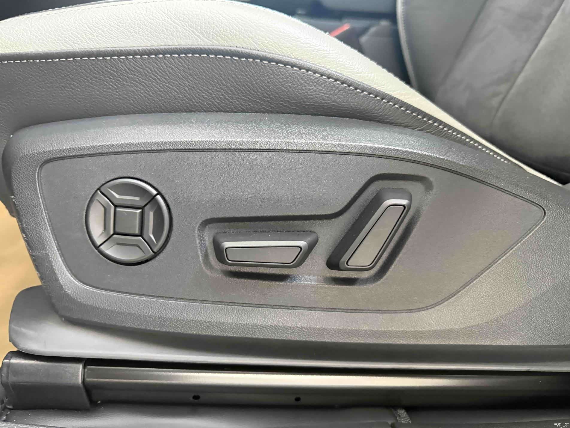 Audi Q3, 2023 14