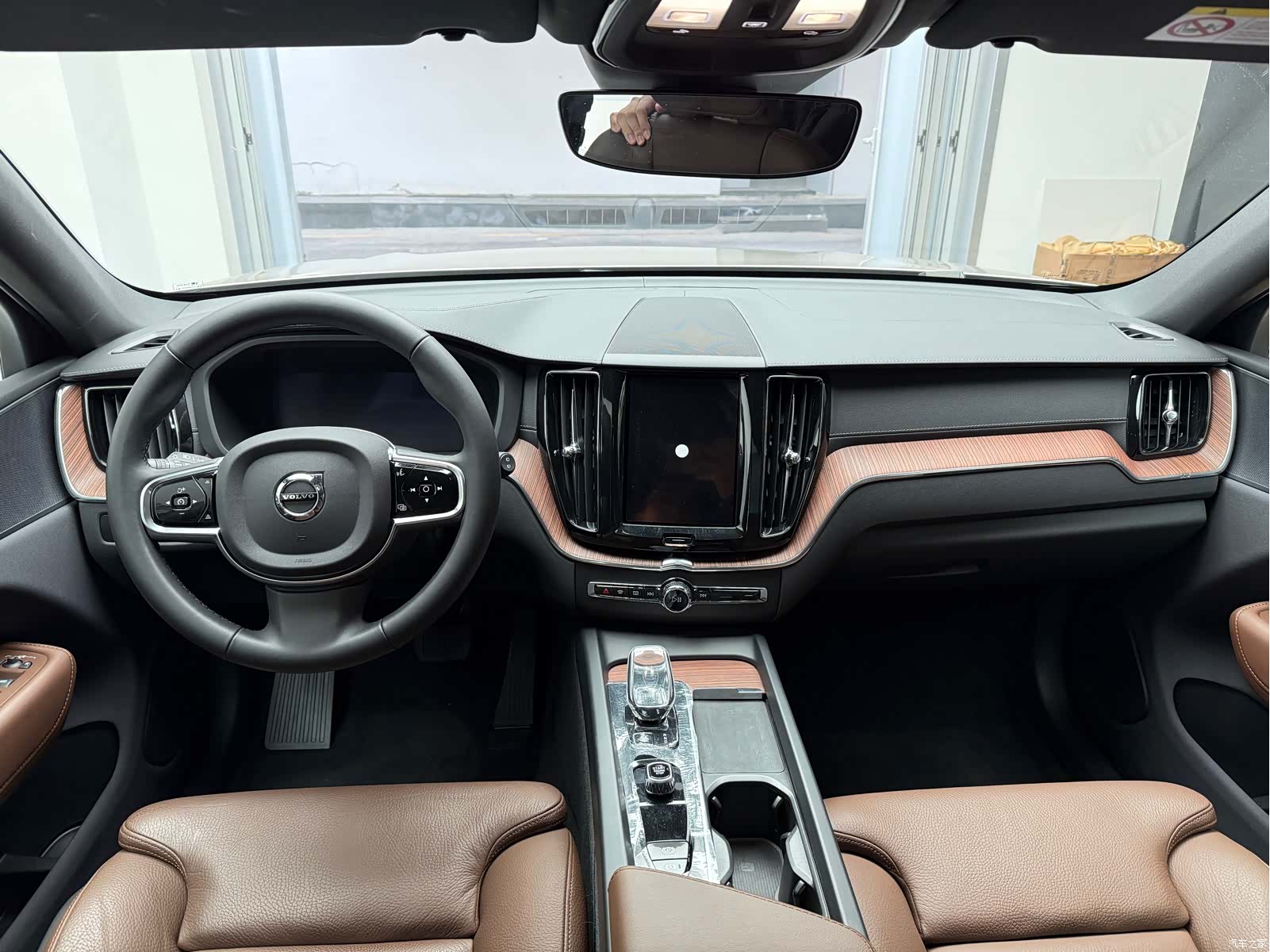 Volvo XC60, 2025 11