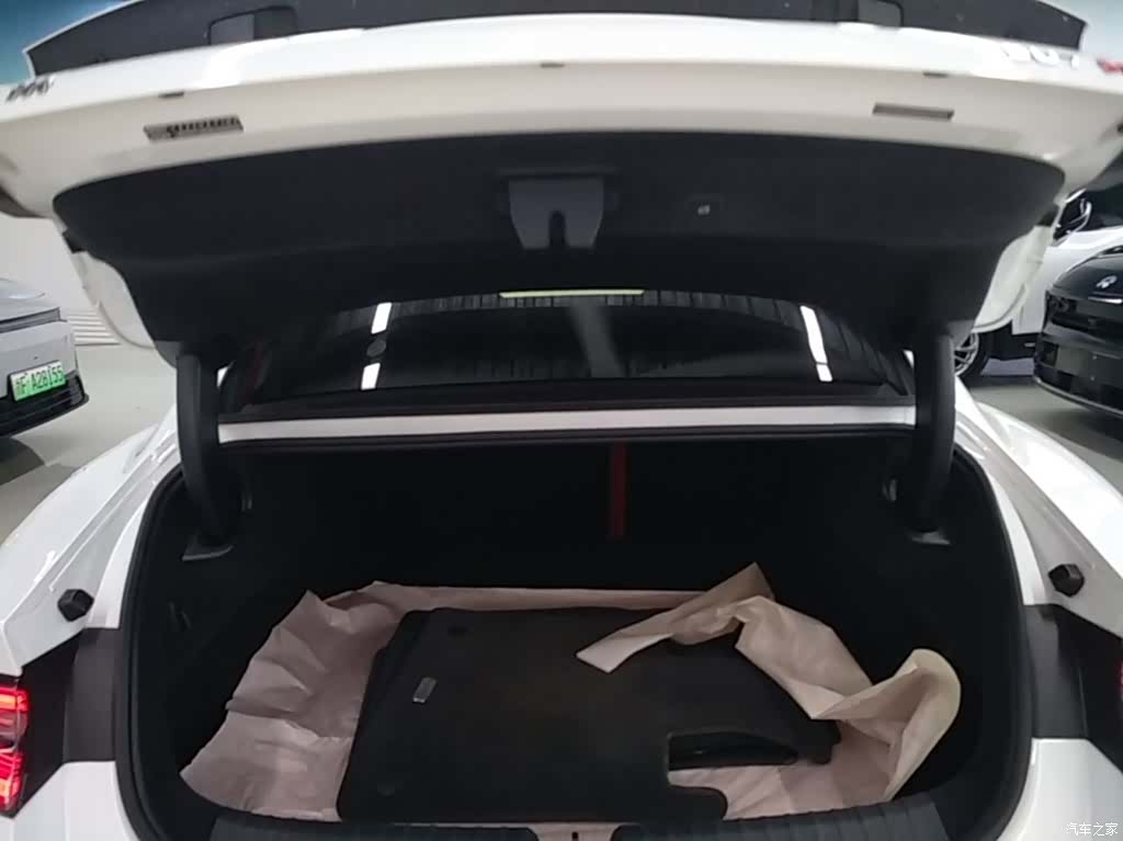 Xiaomi SU7, 2024 19