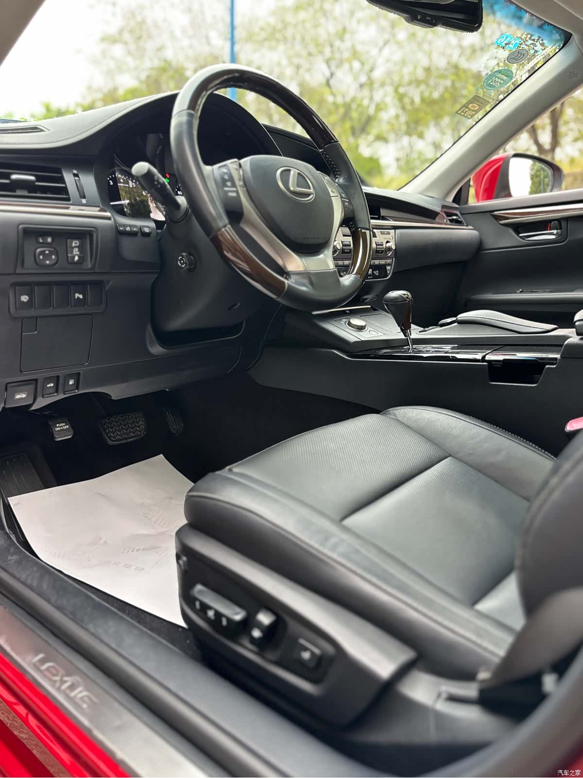 Lexus ES, 2014 25