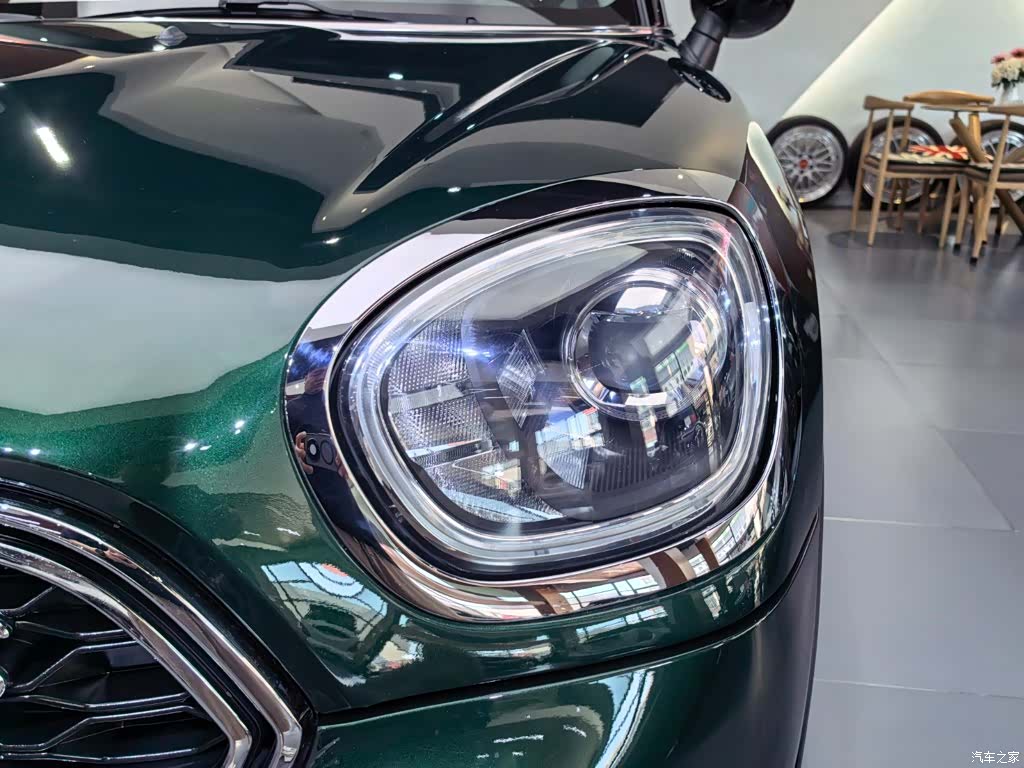 Mini Countryman, 2019 19