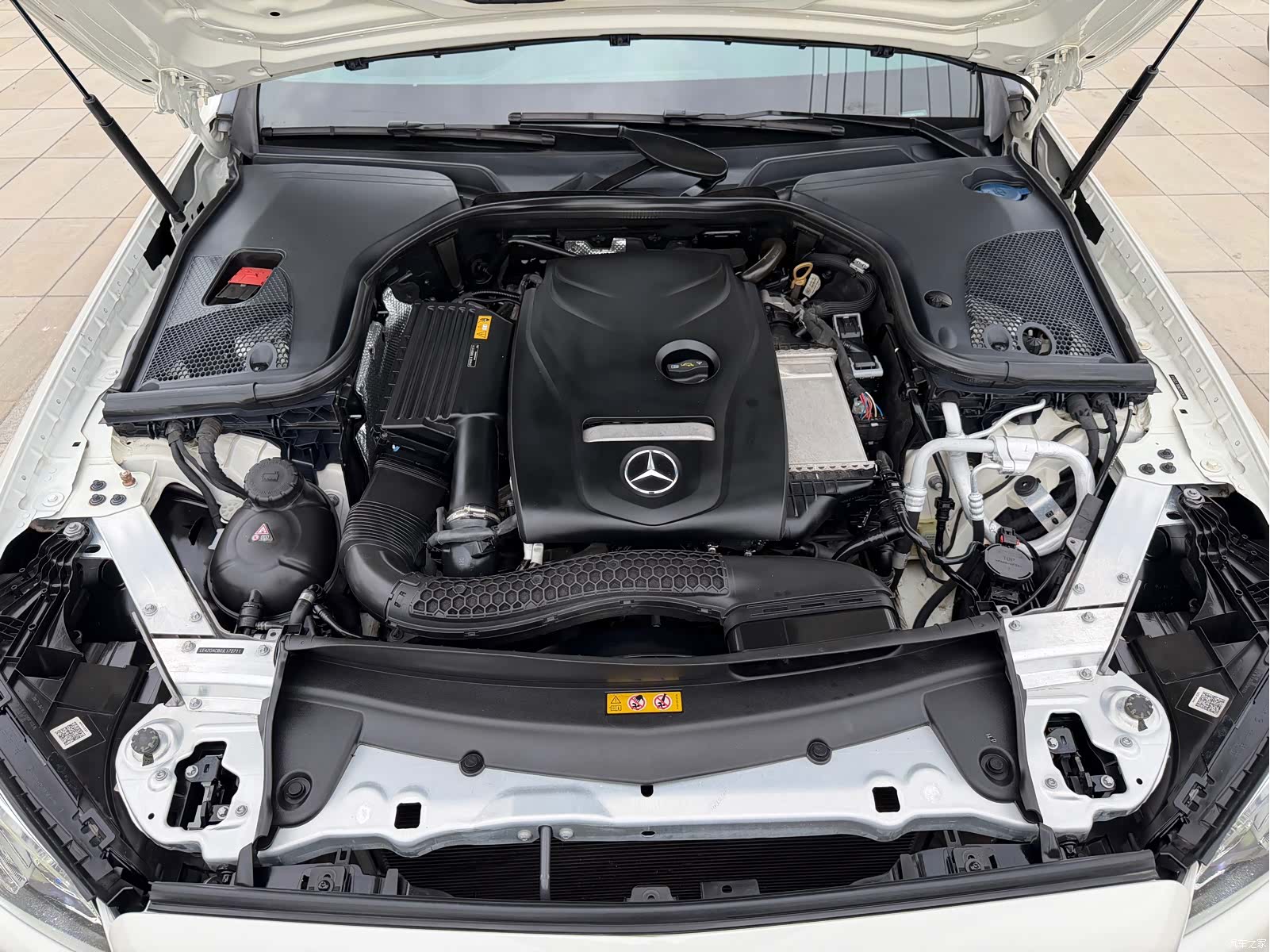 Mercedes-Benz E-Class, 2018 31