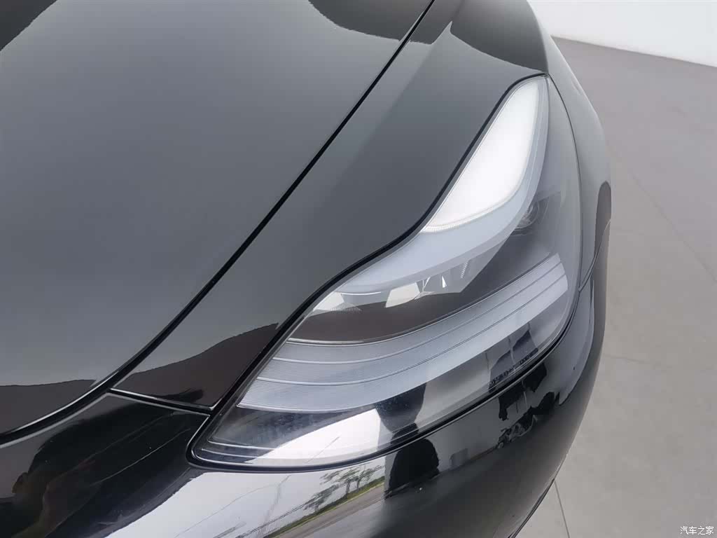 Tesla Model 3, 2023 7