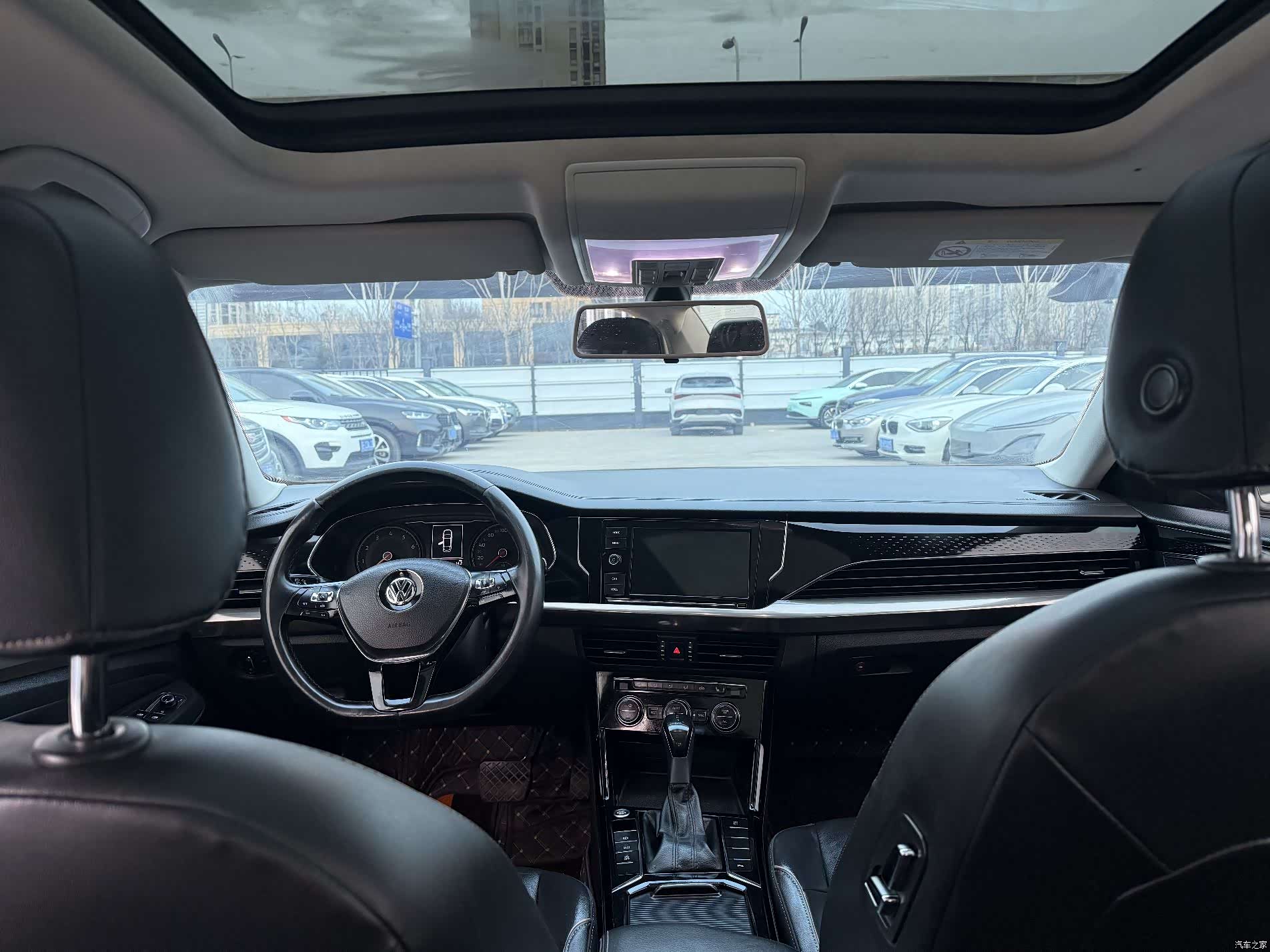 Volkswagen Passat, 2020 4