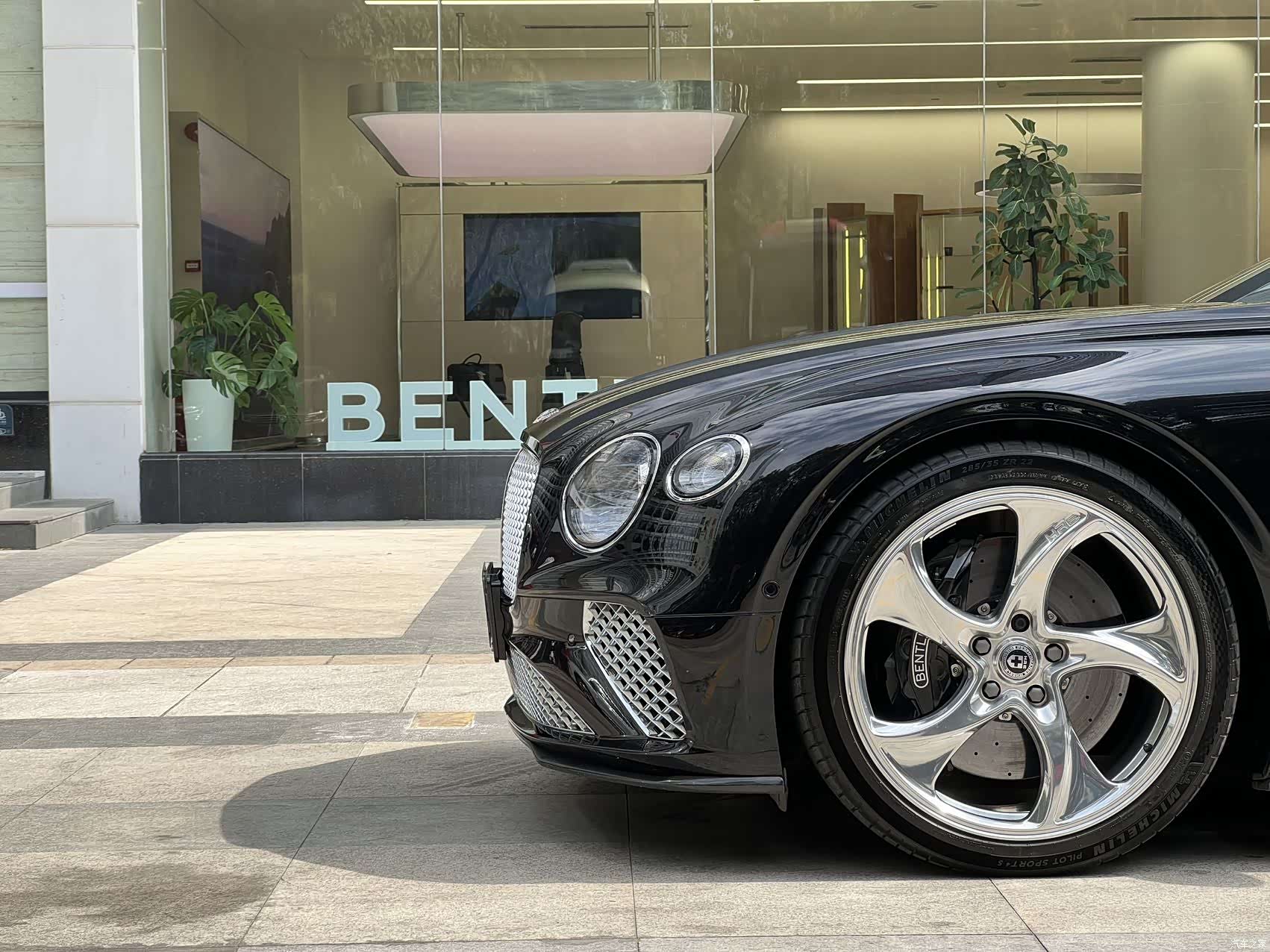 Bentley Continental GT, 2019 6