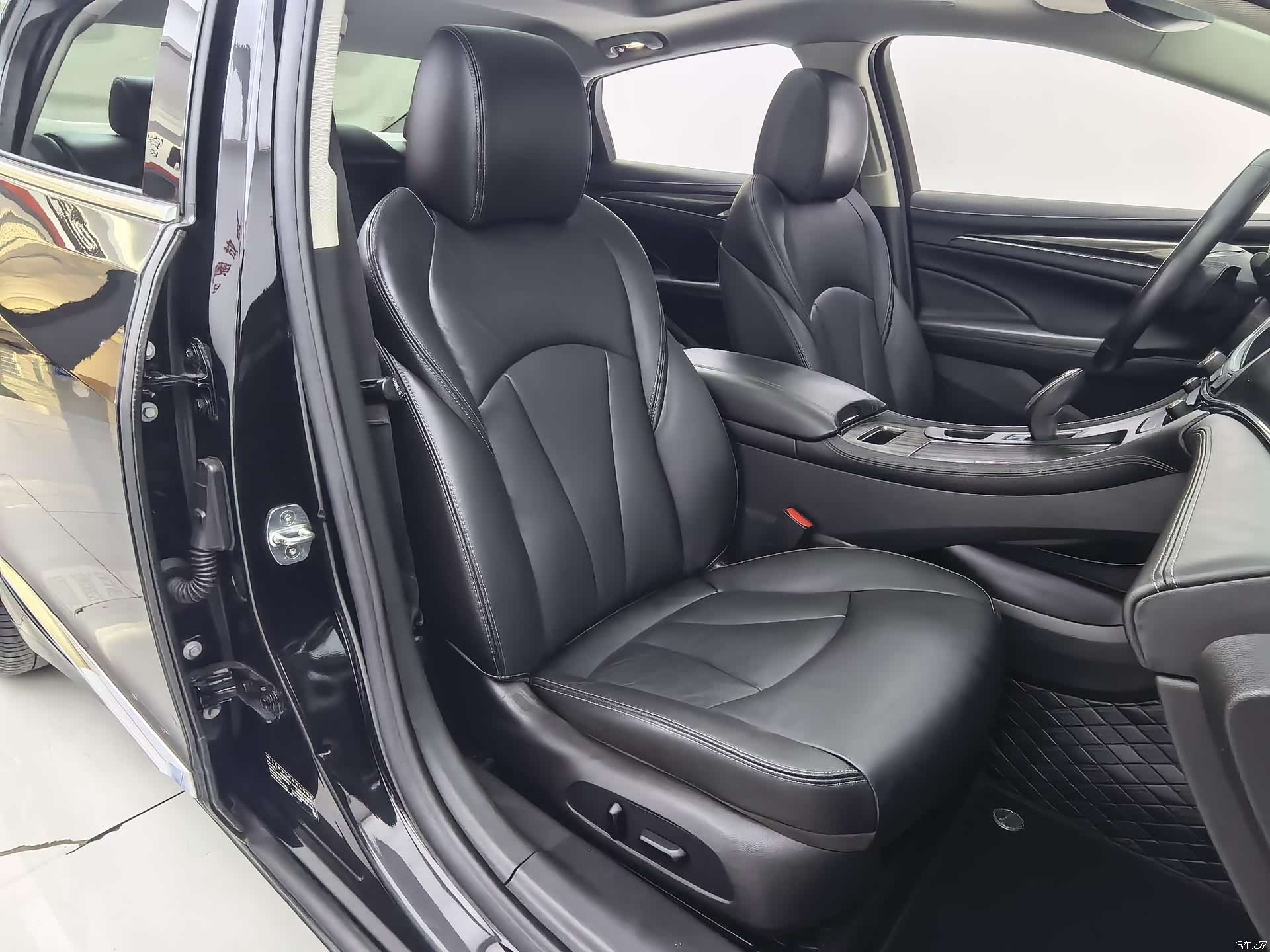 Buick LaCrosse, 2022 11