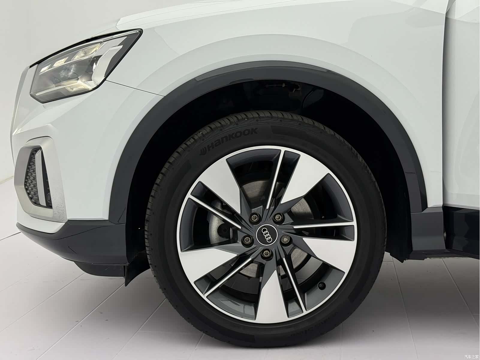 Audi Q2L, 2021 22