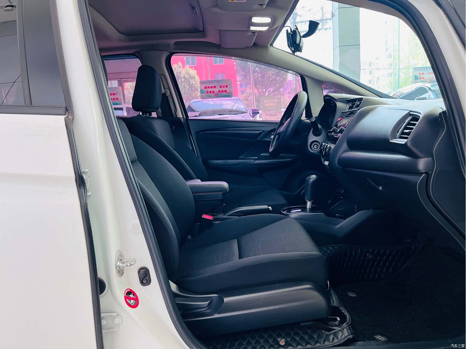 Honda Fit, 2017 16