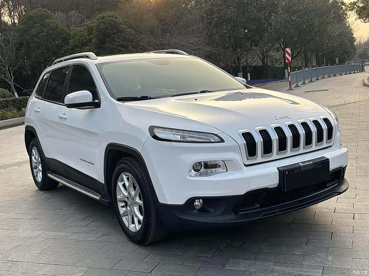 Jeep Cherokee, 2015 3