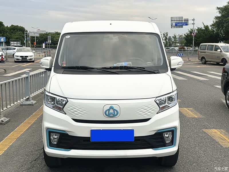Changan V5, 2025 2