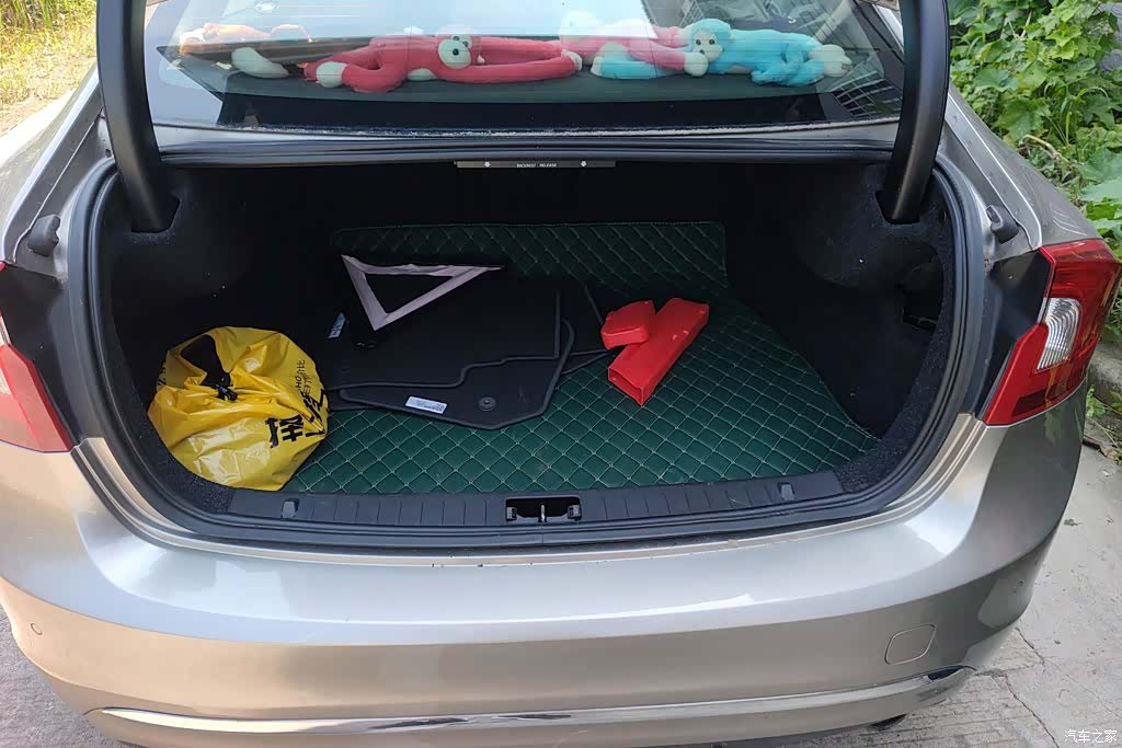 Volvo S60, 2015 4