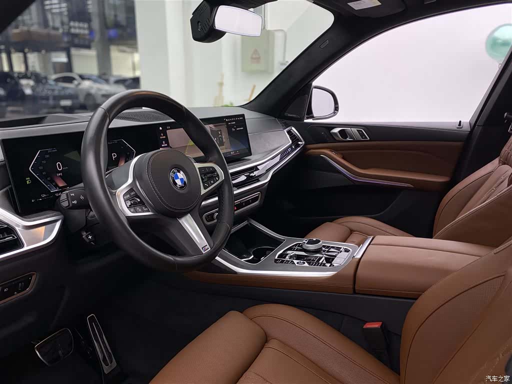 BMW X7, 2023 все фото