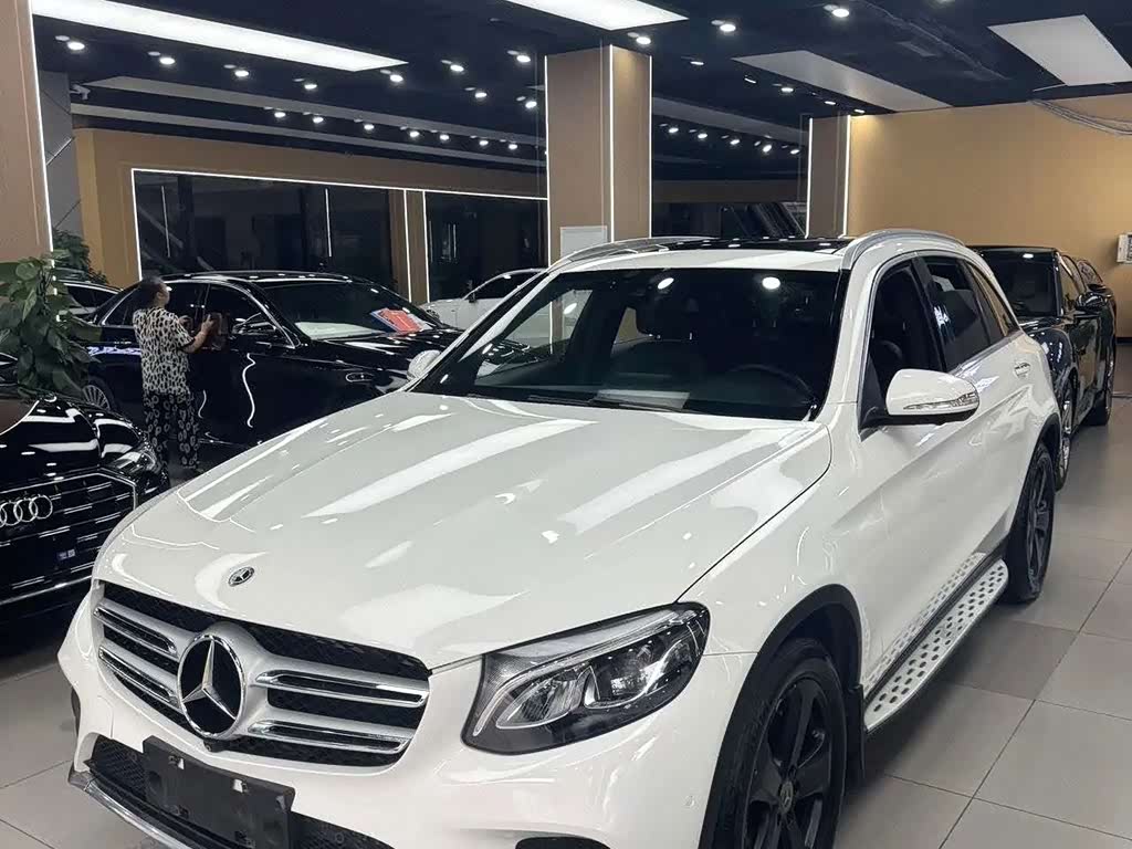 Mercedes-Benz GLC 2018 GLC 260 4MATIC Luxury