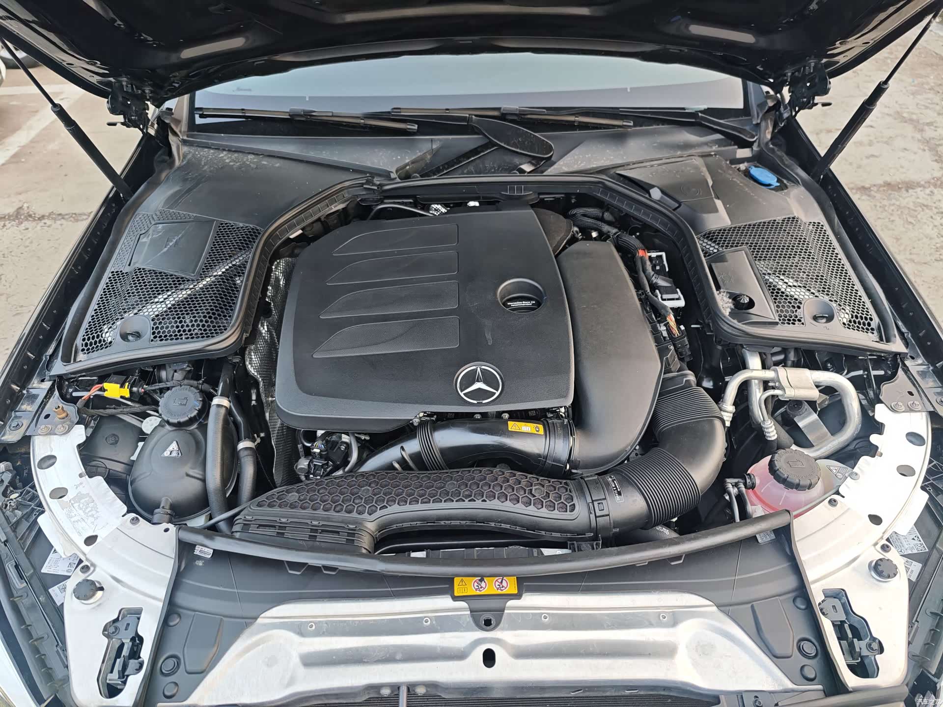 Mercedes-Benz C-Class, 2023 27