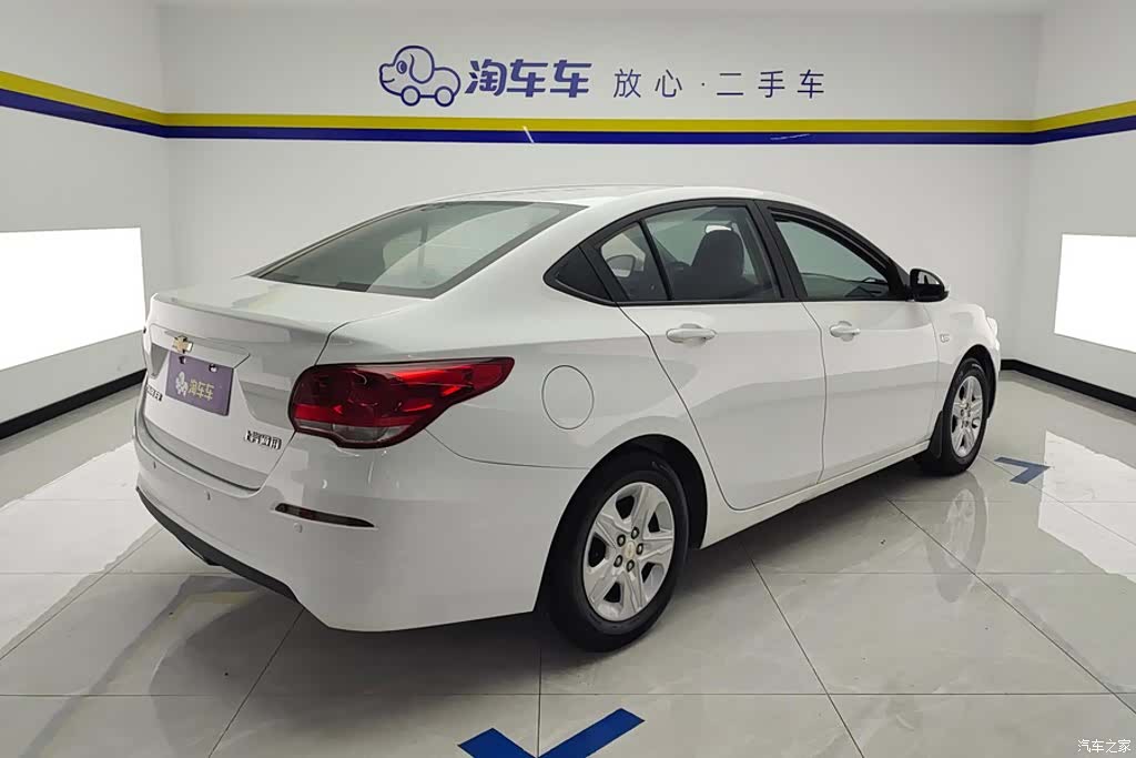 Chevrolet 320, 2018 3