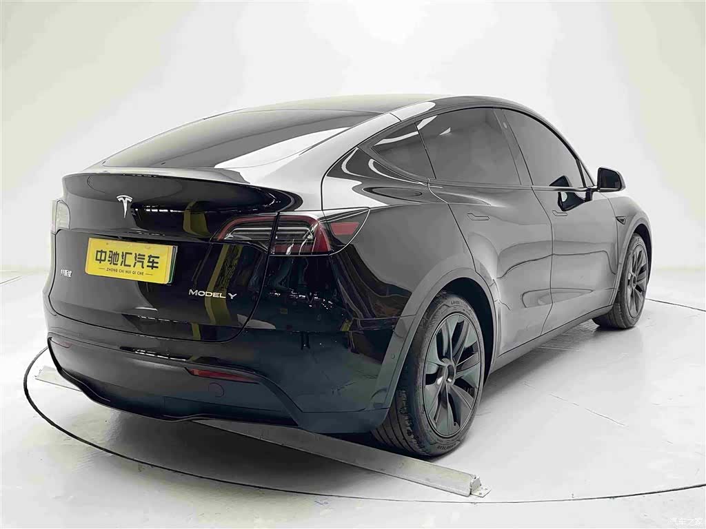 Tesla Model Y, 2024 12