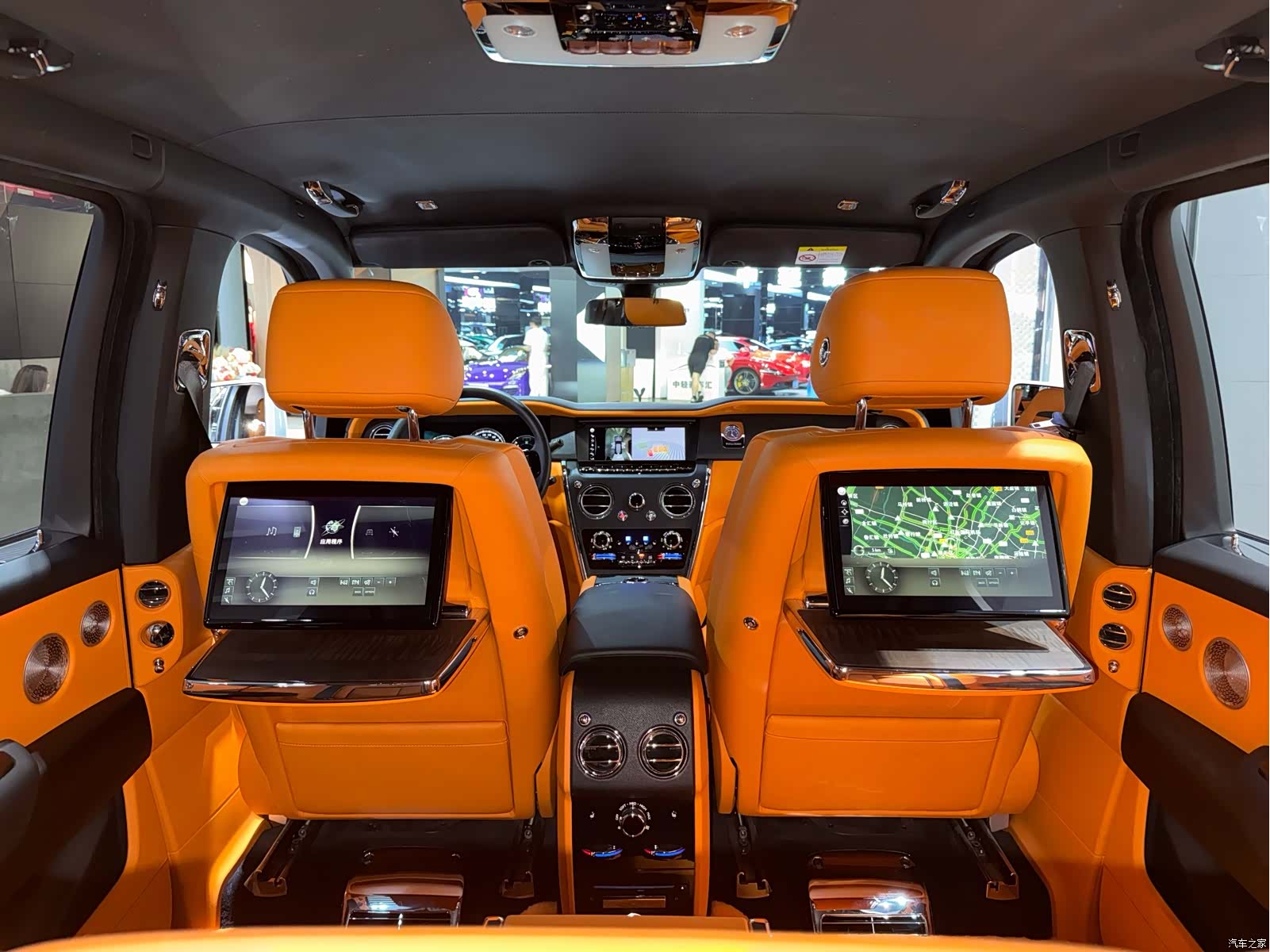 Rolls-Royce Cullinan, 2022 18