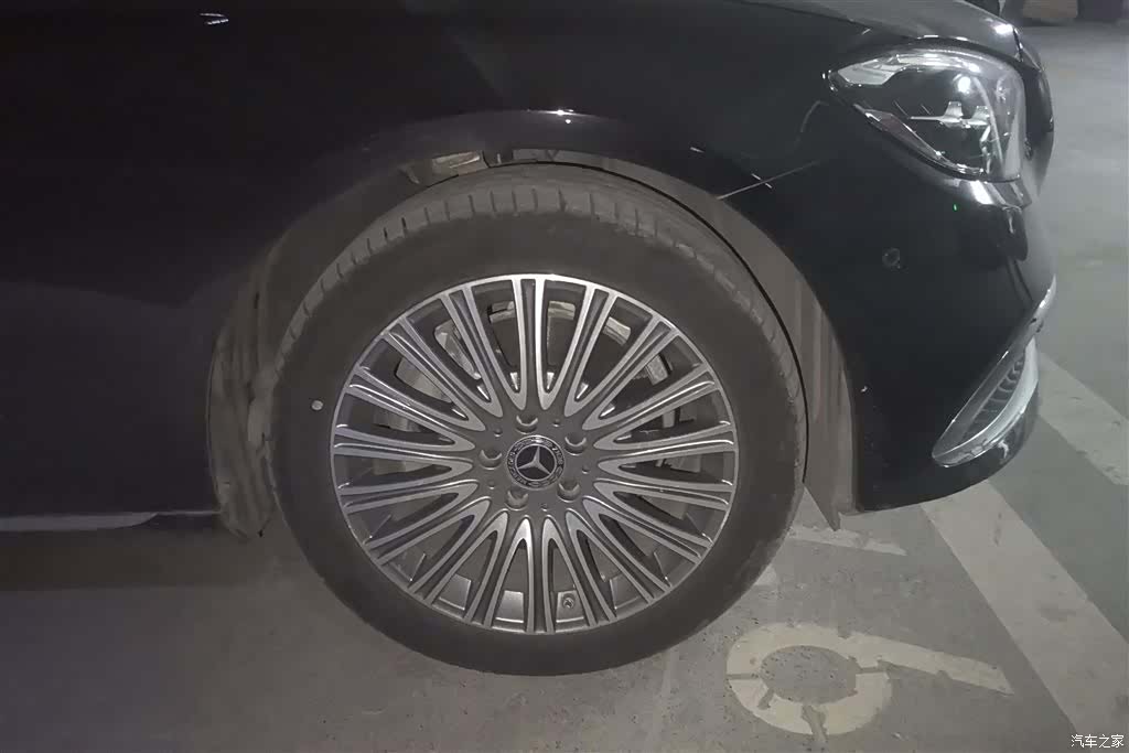 Mercedes-Benz E-Class, 2022 6