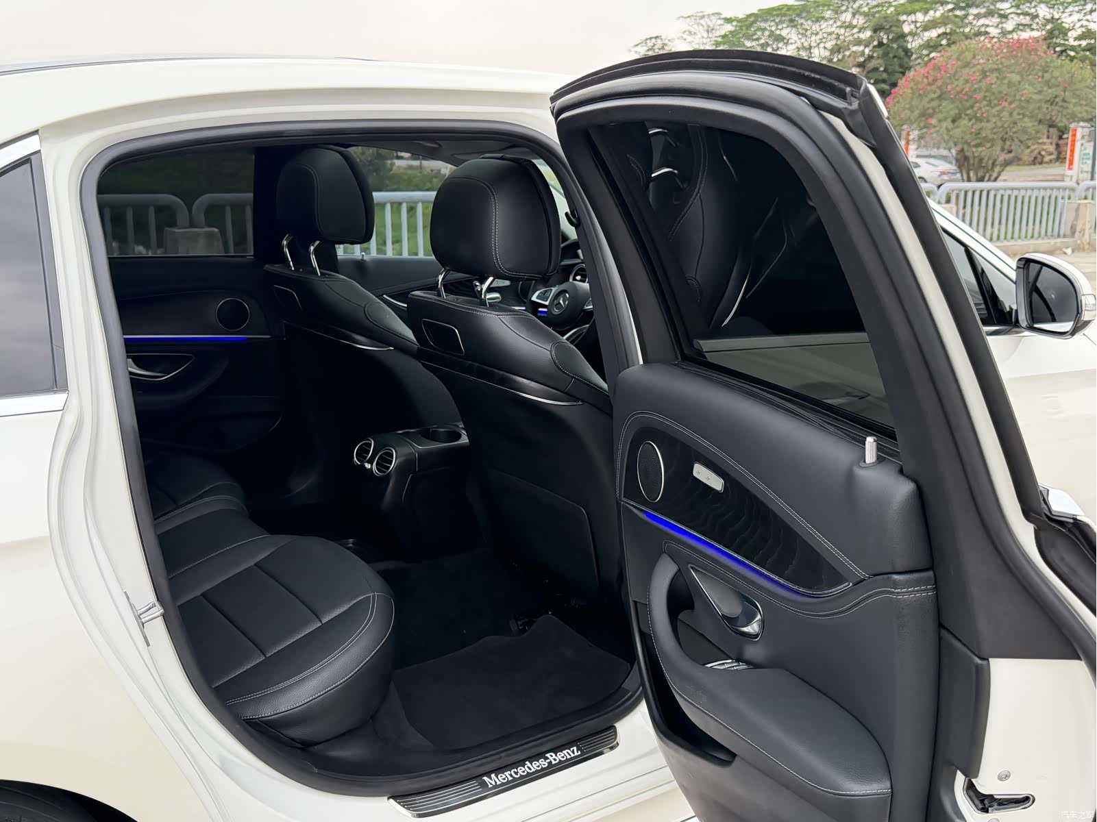 Mercedes-Benz E-Class, 2018 24
