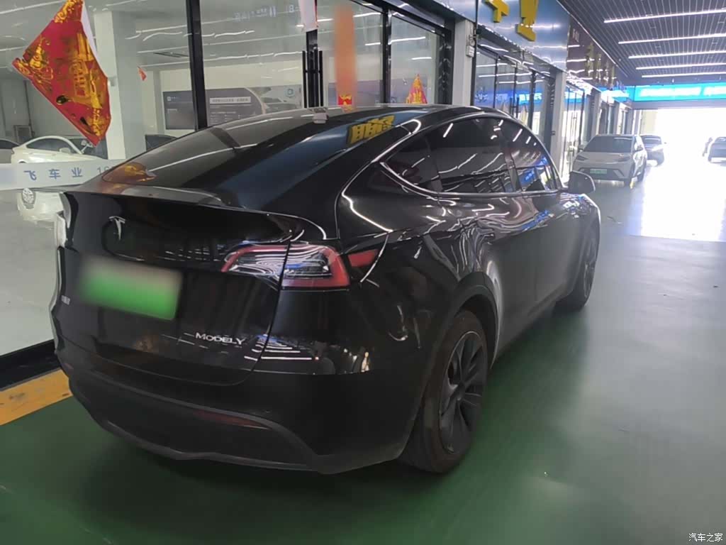 Tesla Model Y, 2024 7