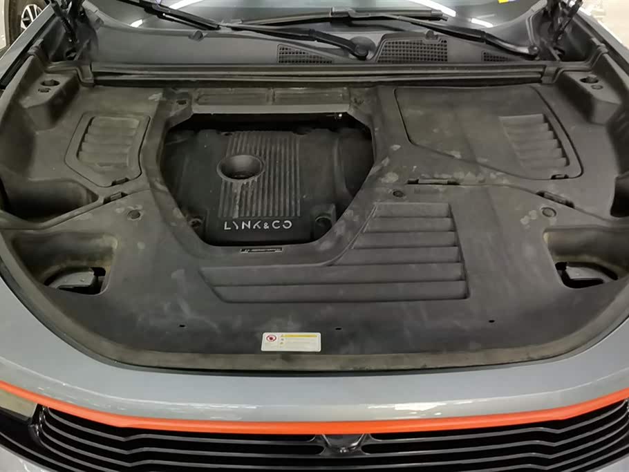 Lynk & Co 01