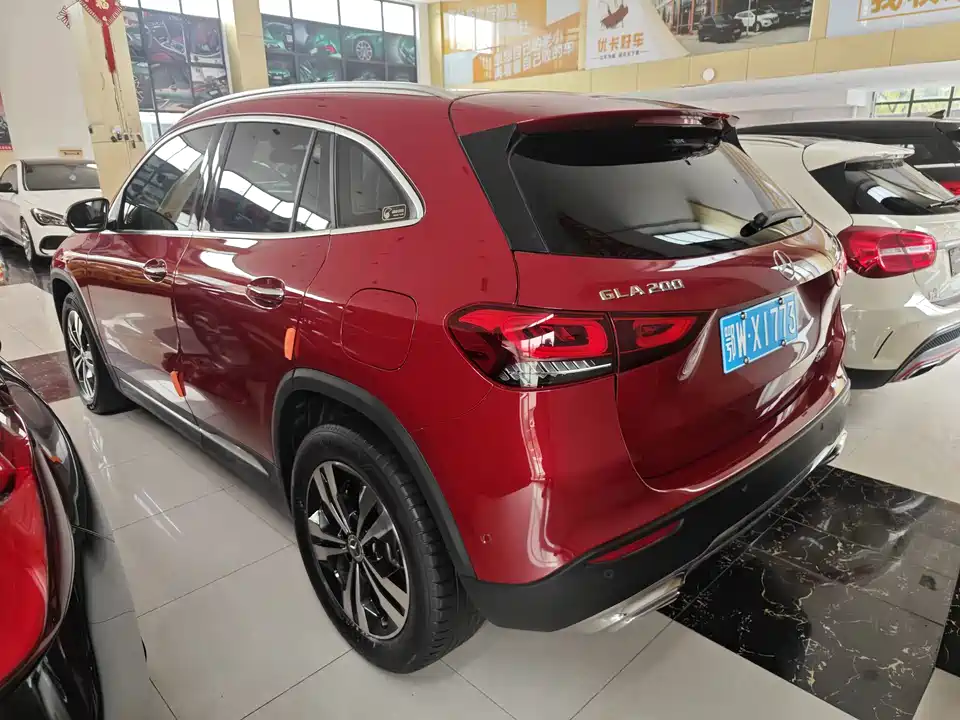Mercedes-Benz GLA