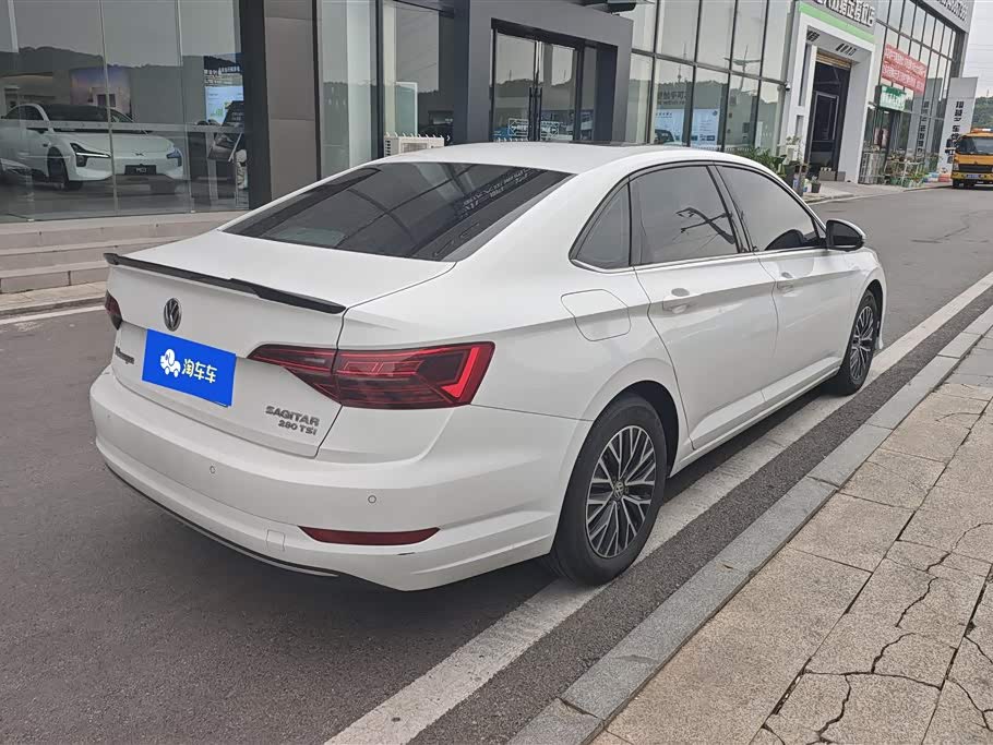 Volkswagen Sagitar
