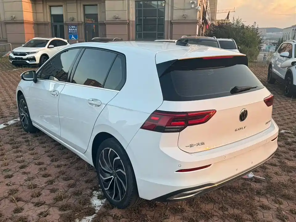 Volkswagen golf