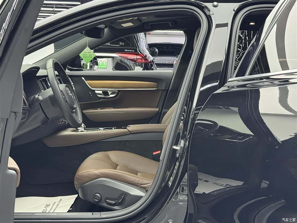 Volvo S90, 2022 6