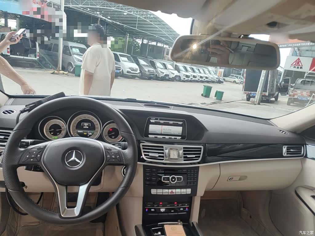 Mercedes-Benz E-Class, 2015 10