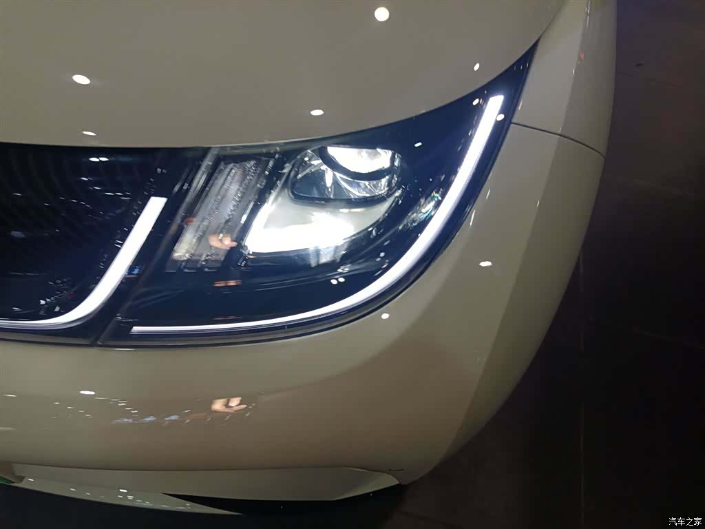 BYD Dolphin, 2023 18