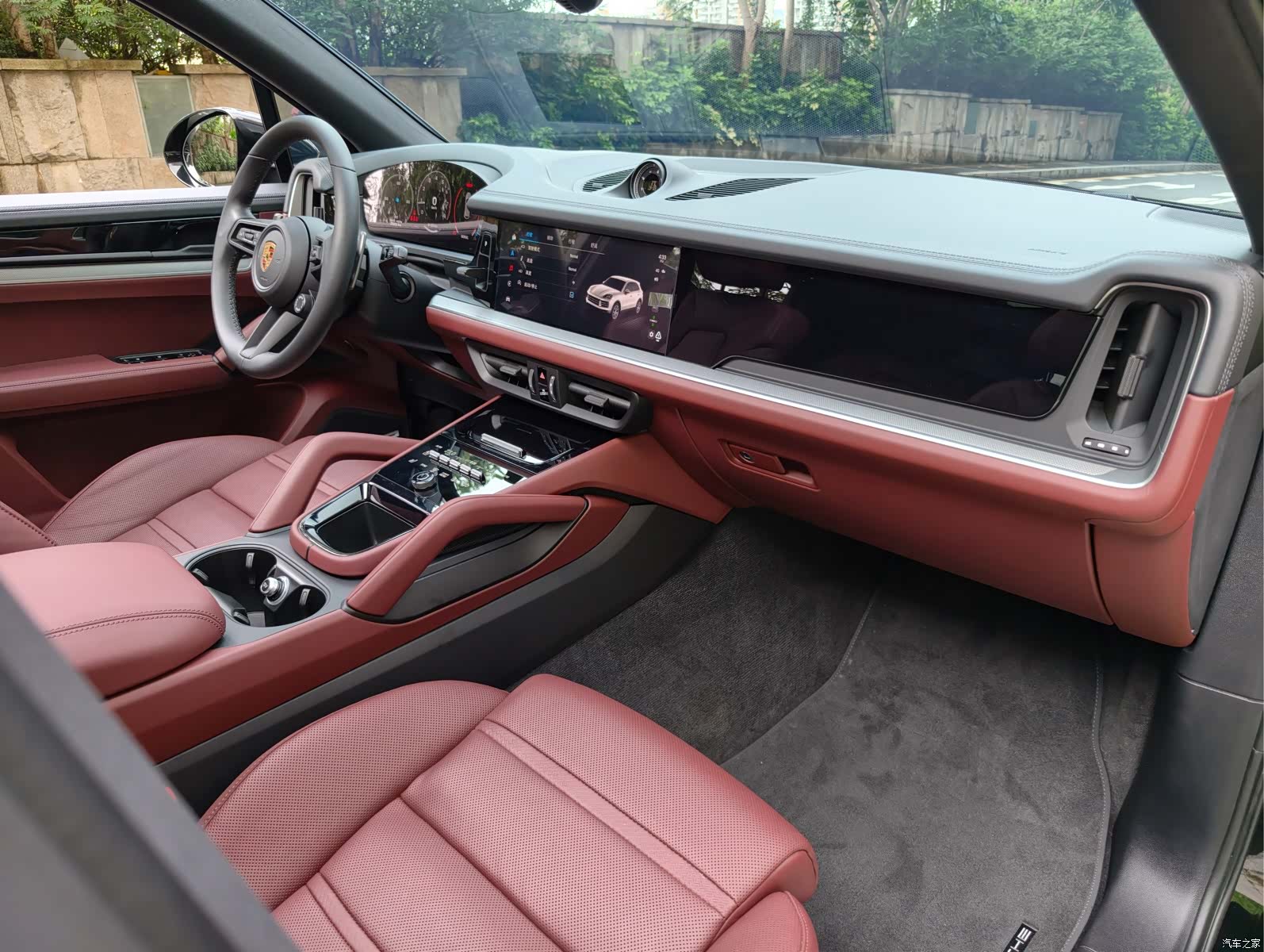 Porsche Cayenne, 2024 12