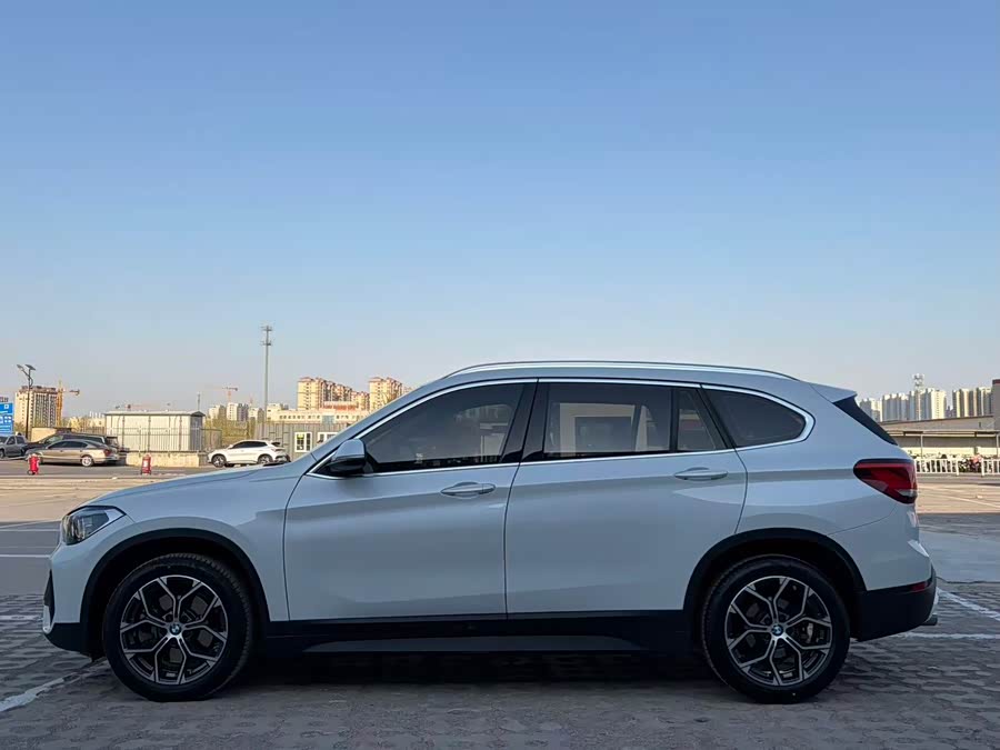 BMW X1 2022, фото 3