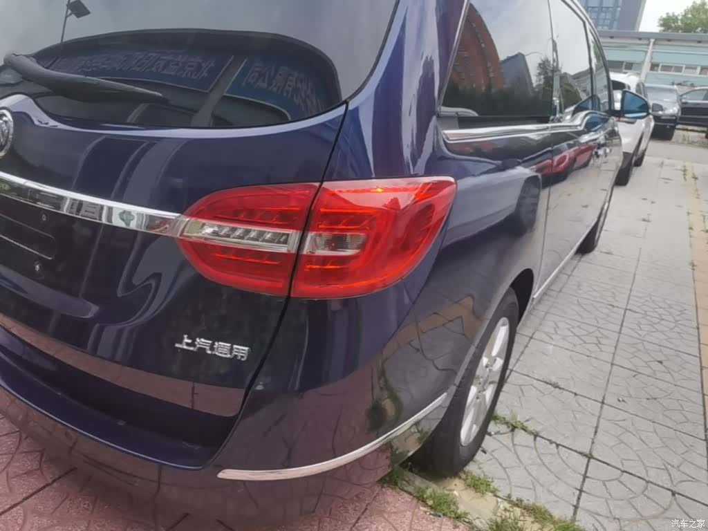 Buick GL8, 2017 8