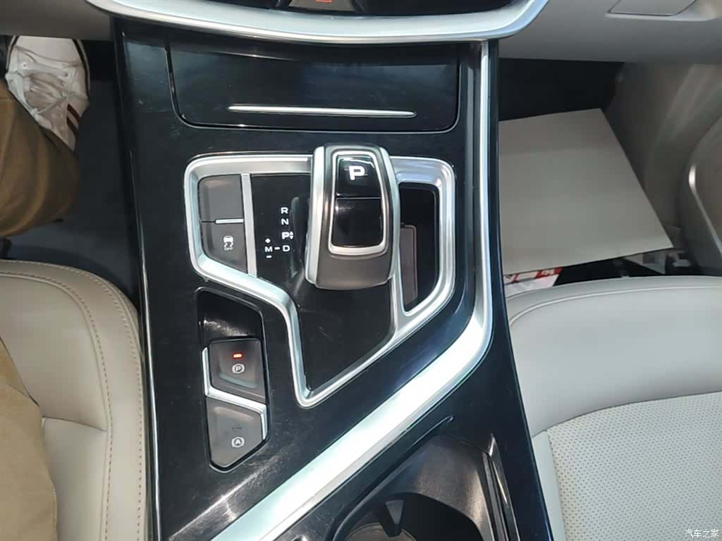 Geely Jiaji, 2020 14