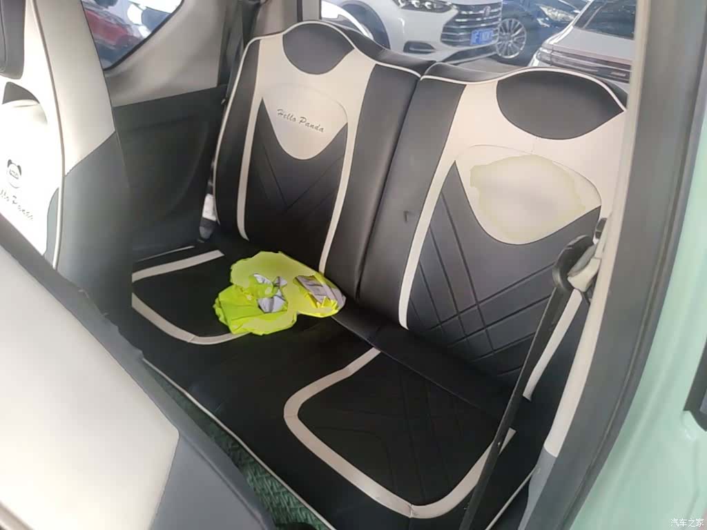 Wuling MINIEV, 2022 17