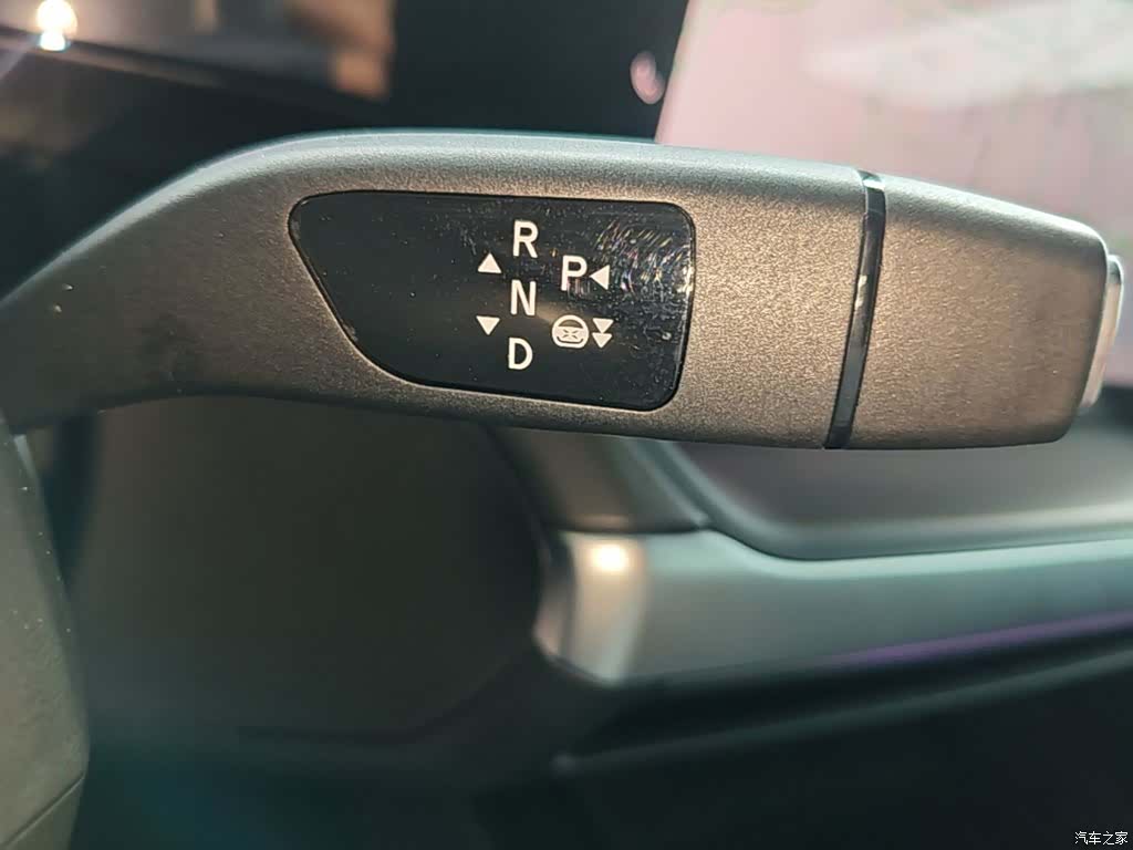 Xpeng P7, 2022 14