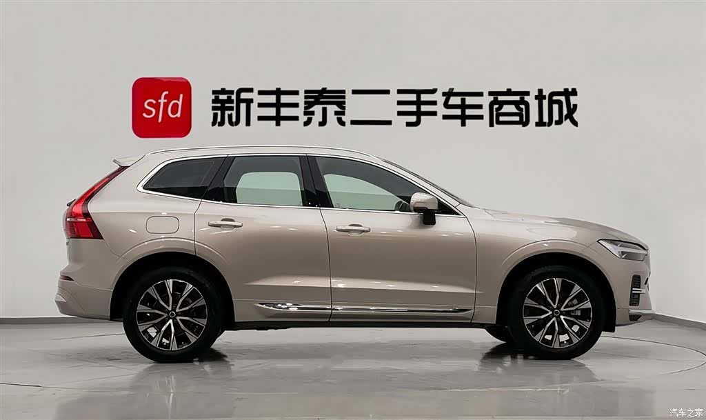 Volvo XC60, 2025 3