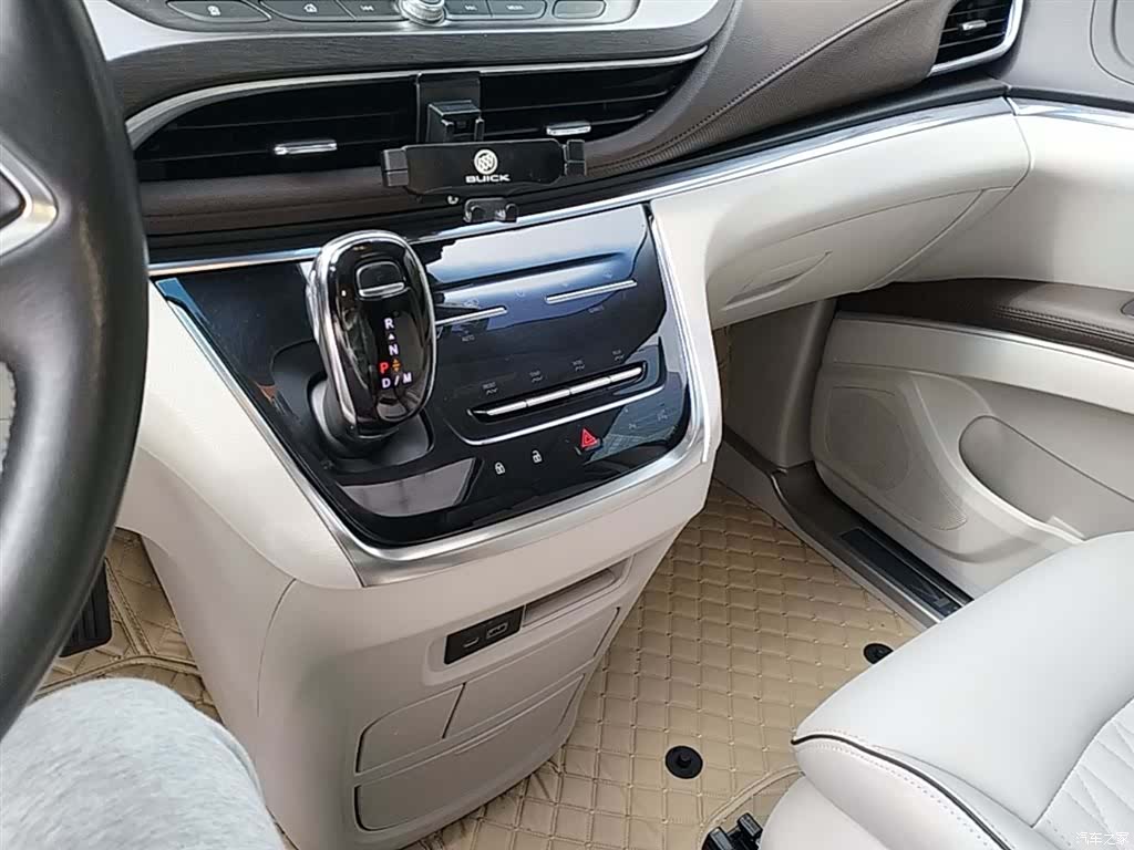Buick GL8, 2022 14