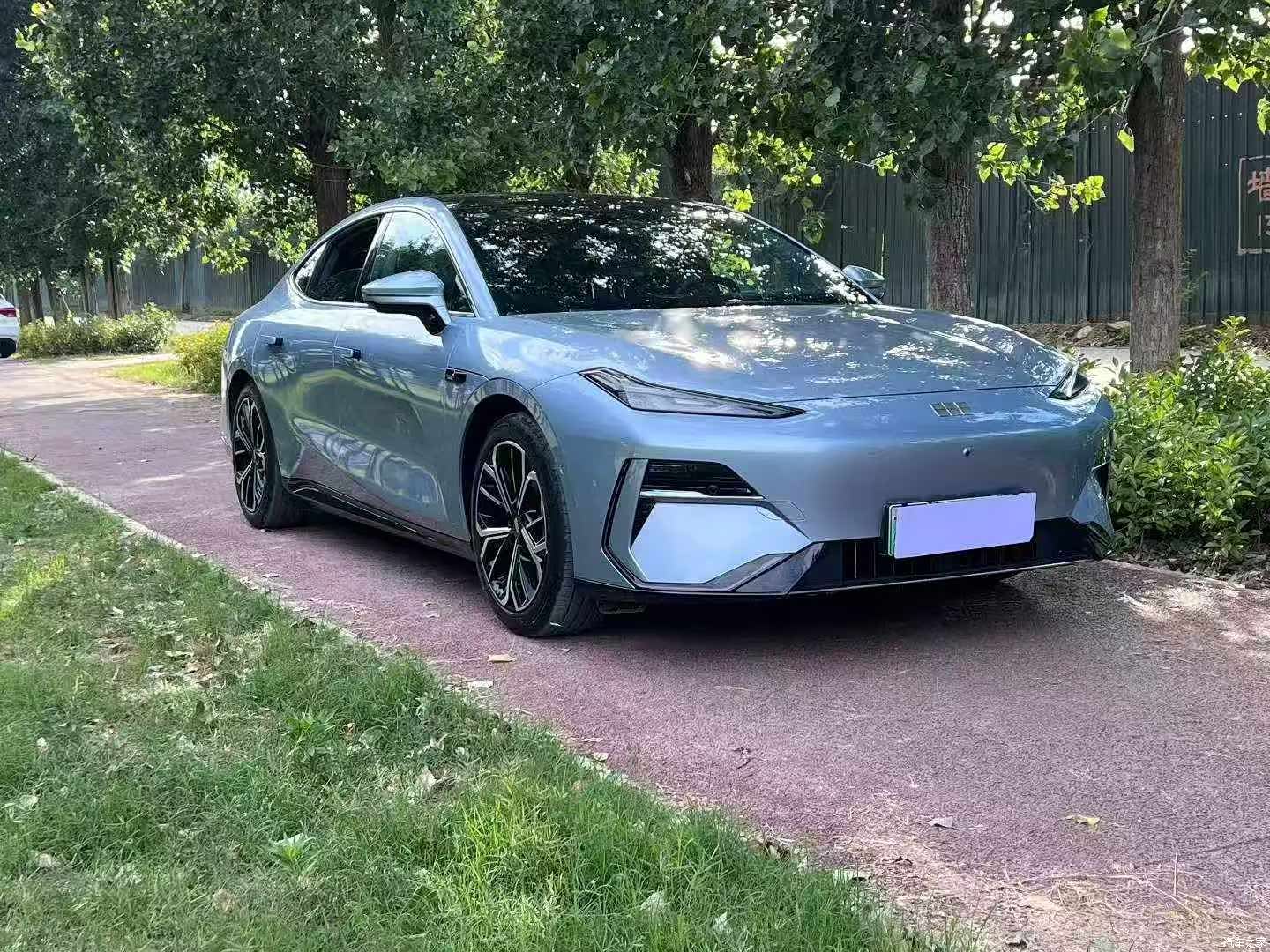 Geely E8, 2025 3