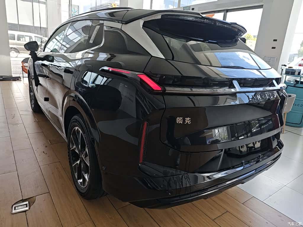 Lynk & Co 02, 2026 все фото