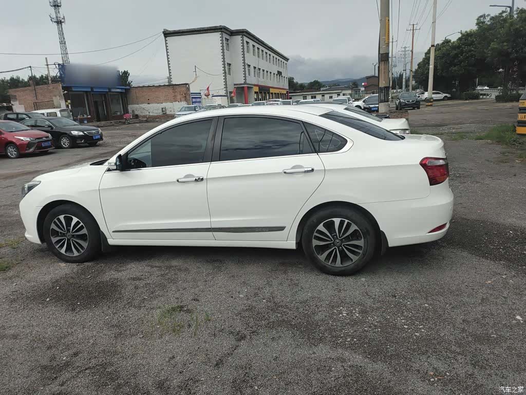 DongFeng A60, 2017 10
