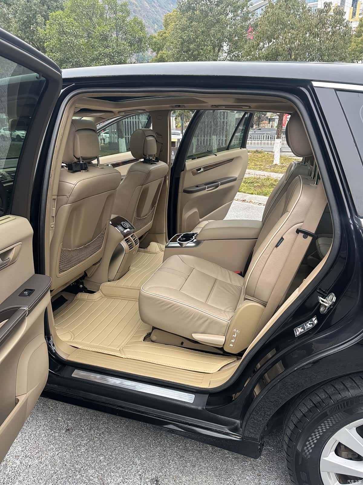 Mercedes-Benz R-Class, 2014 10
