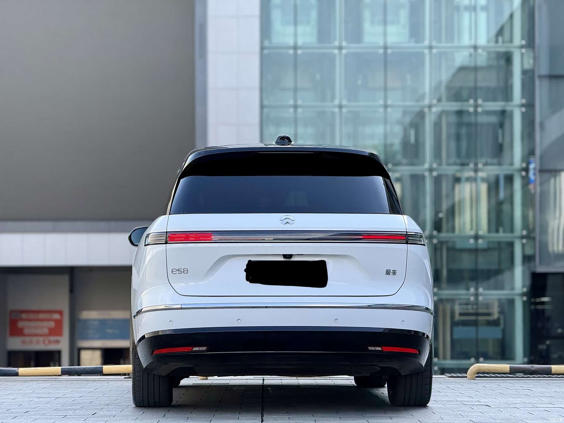 NIO ES8, 2025 11