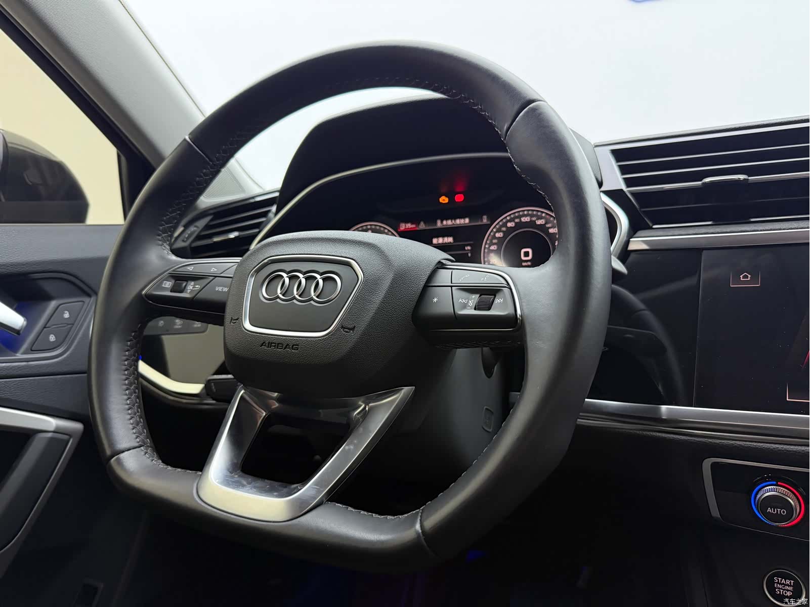 Audi Q3, 2022 16