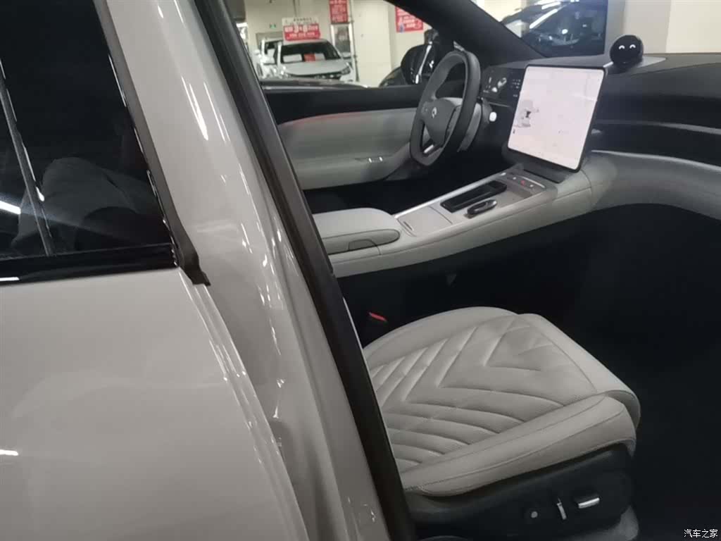 NIO ES6, 2025 25