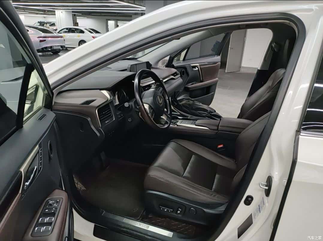 Lexus RX, 2022 2