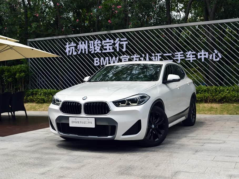 BMW X2